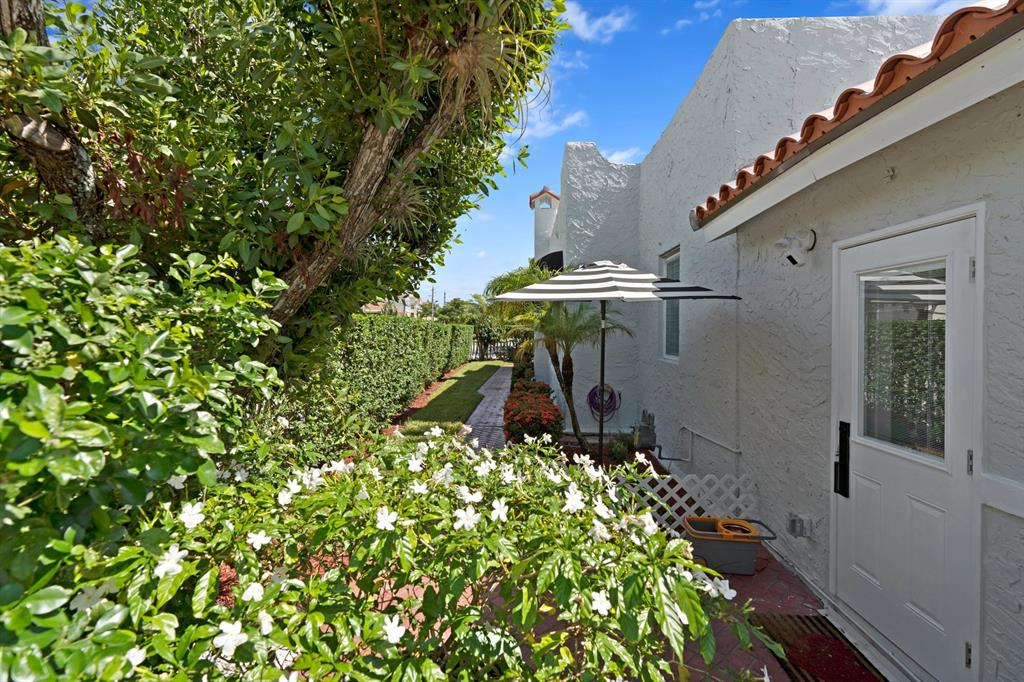 CENTRAL PARK SOUTH PALM BEACH - Residential