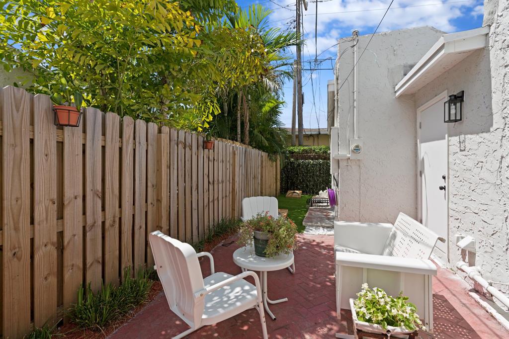 CENTRAL PARK SOUTH PALM BEACH - Residential