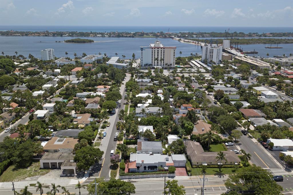 CENTRAL PARK SOUTH PALM BEACH - Residential