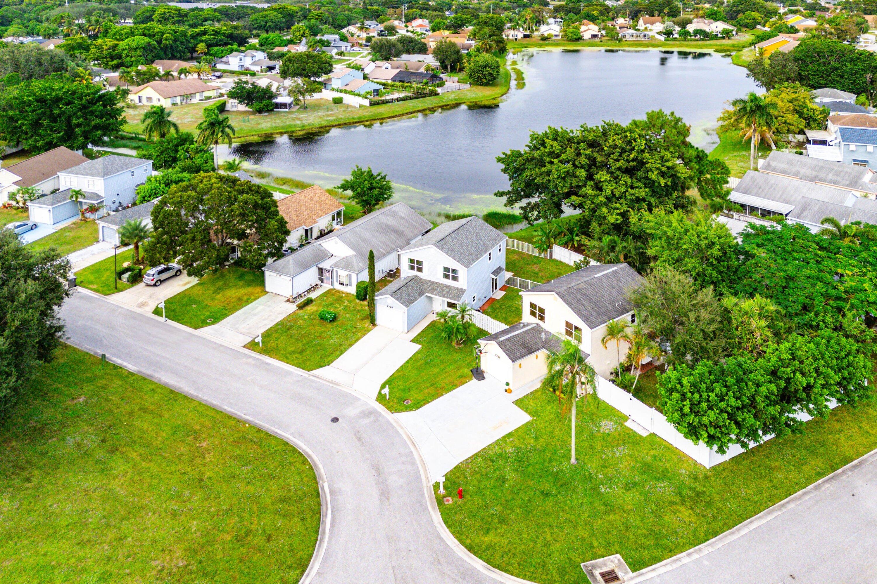 PALM CLUB WEST VILLAGE 2 - Residential