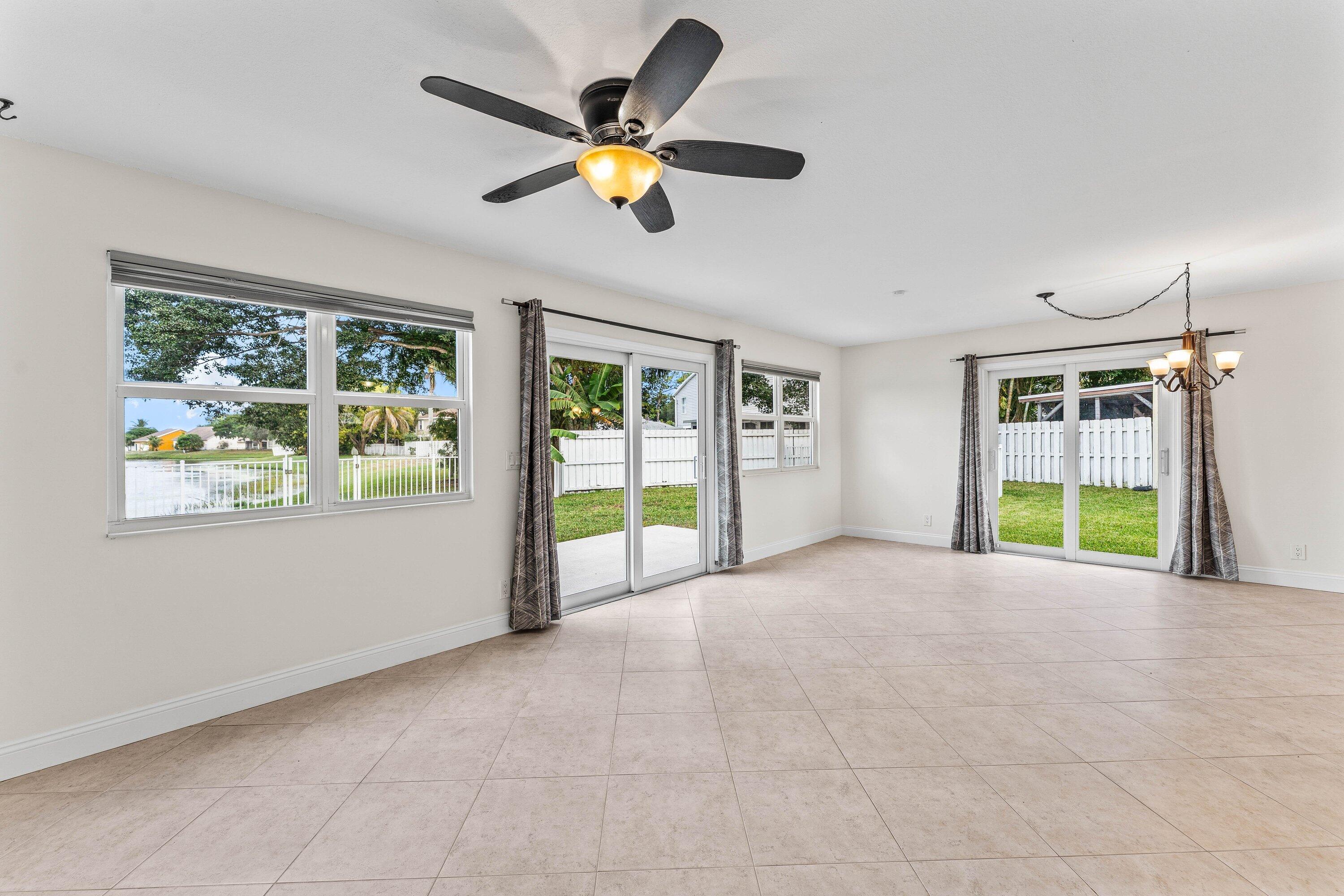 PALM CLUB WEST VILLAGE 2 - Residential