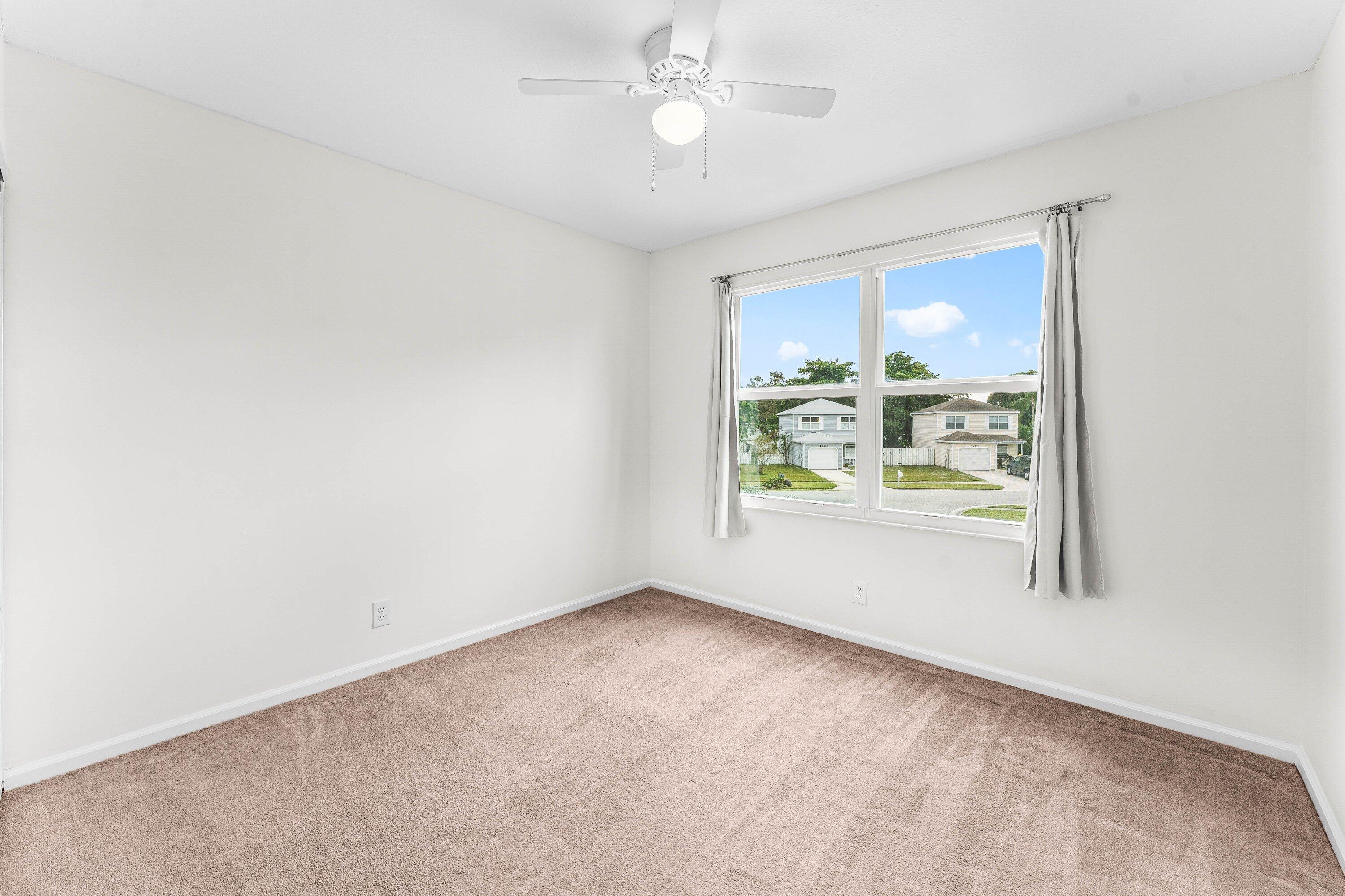 PALM CLUB WEST VILLAGE 2 - Residential