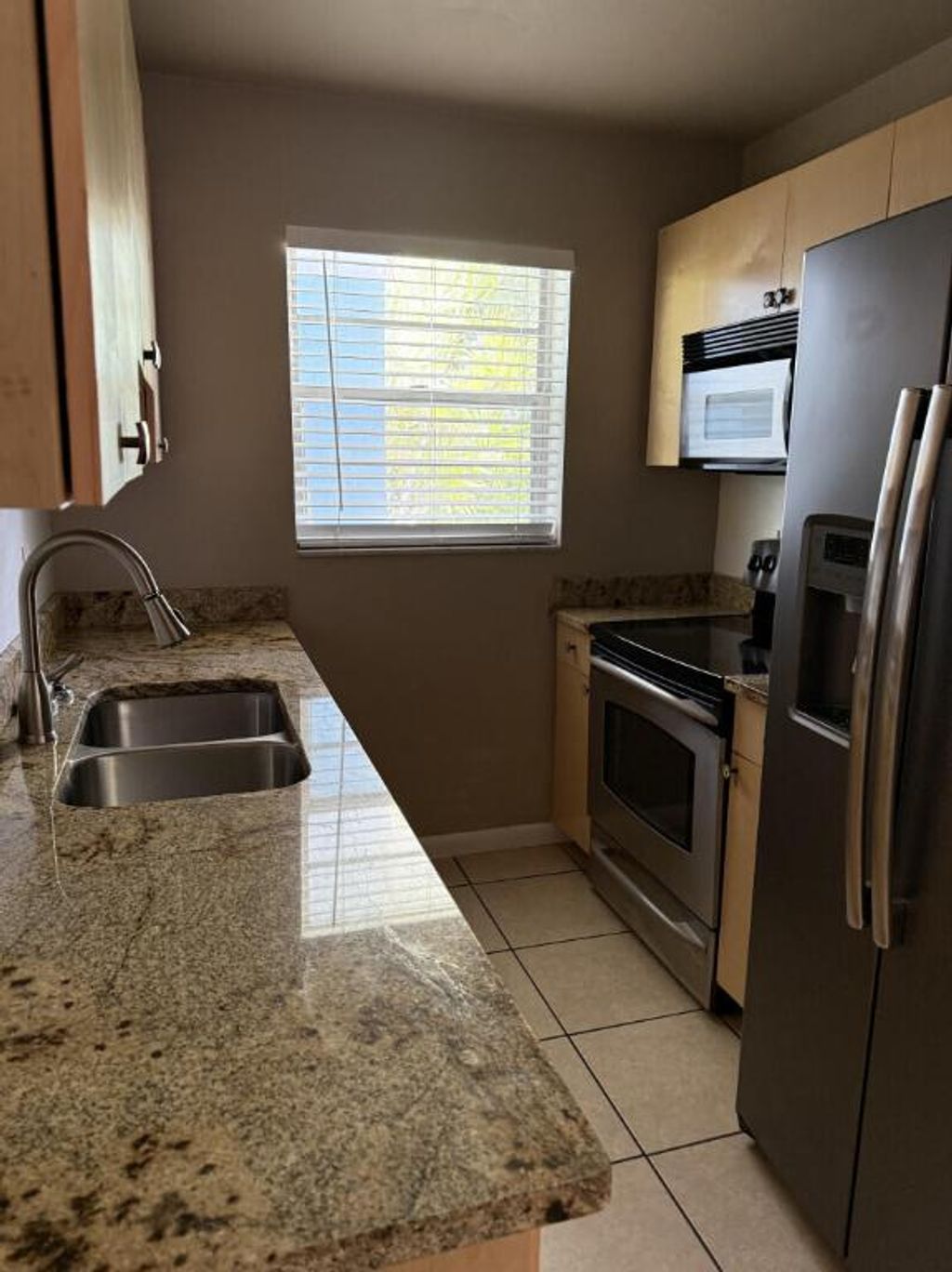 Photo of 401 S J Street, Lake Worth Beach, FL 33460 (MLS # R11037700)