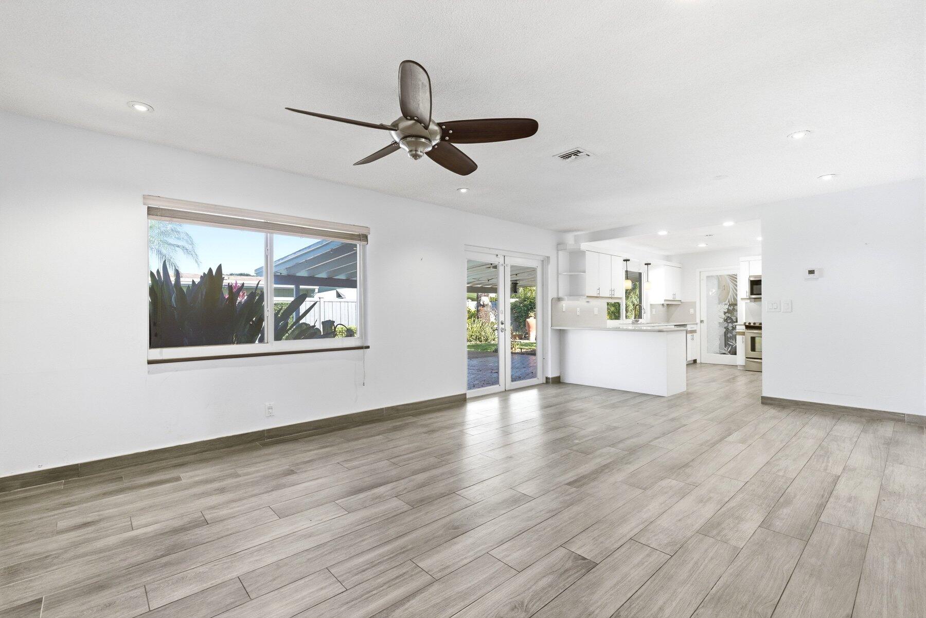 OAKLAND PARK SECOND ADD - Residential
