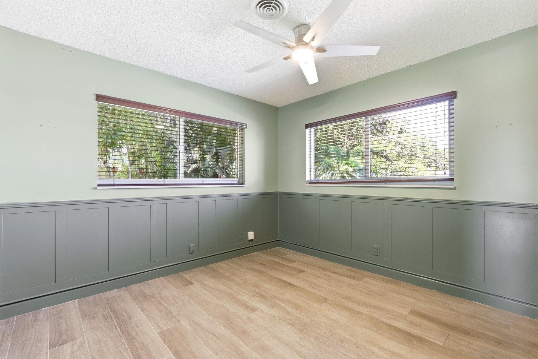 OAKLAND PARK SECOND ADD - Residential