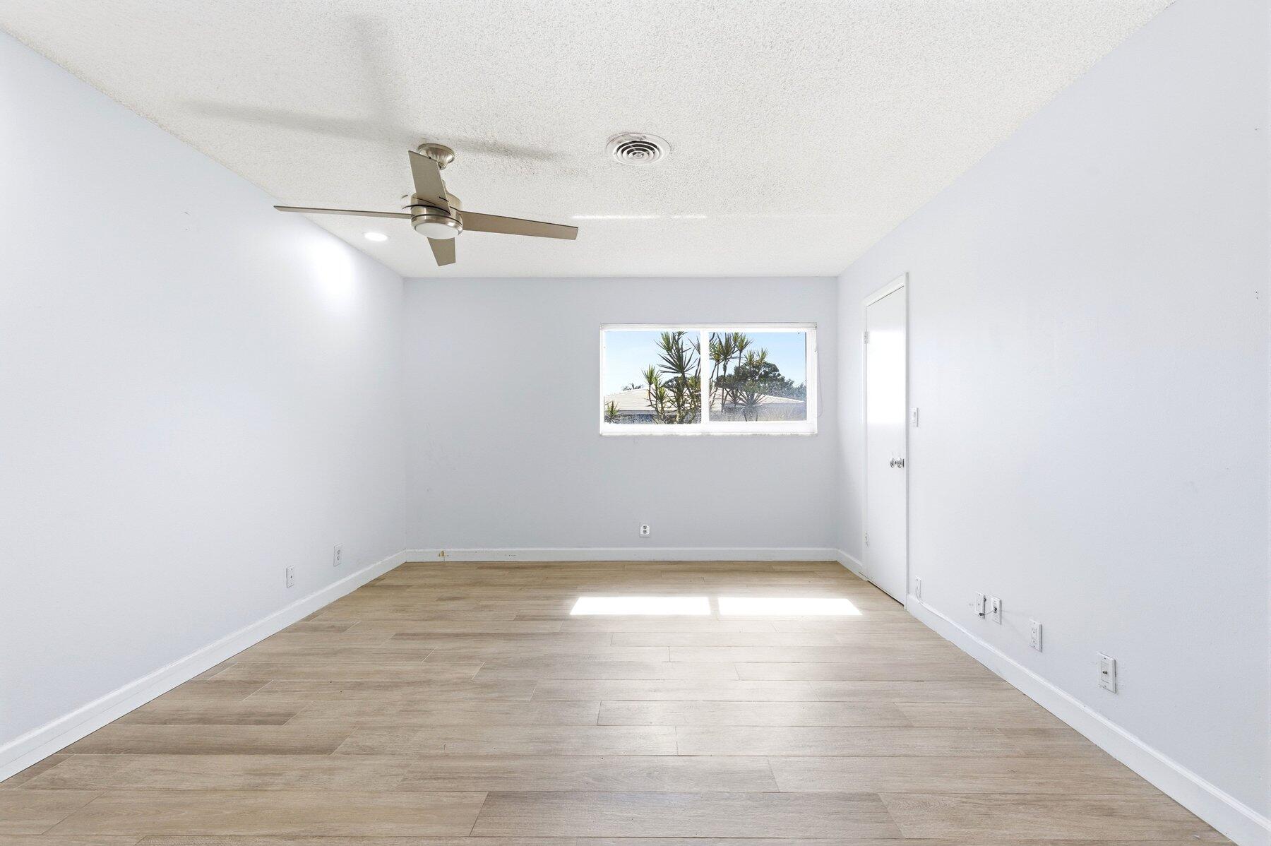 OAKLAND PARK SECOND ADD - Residential