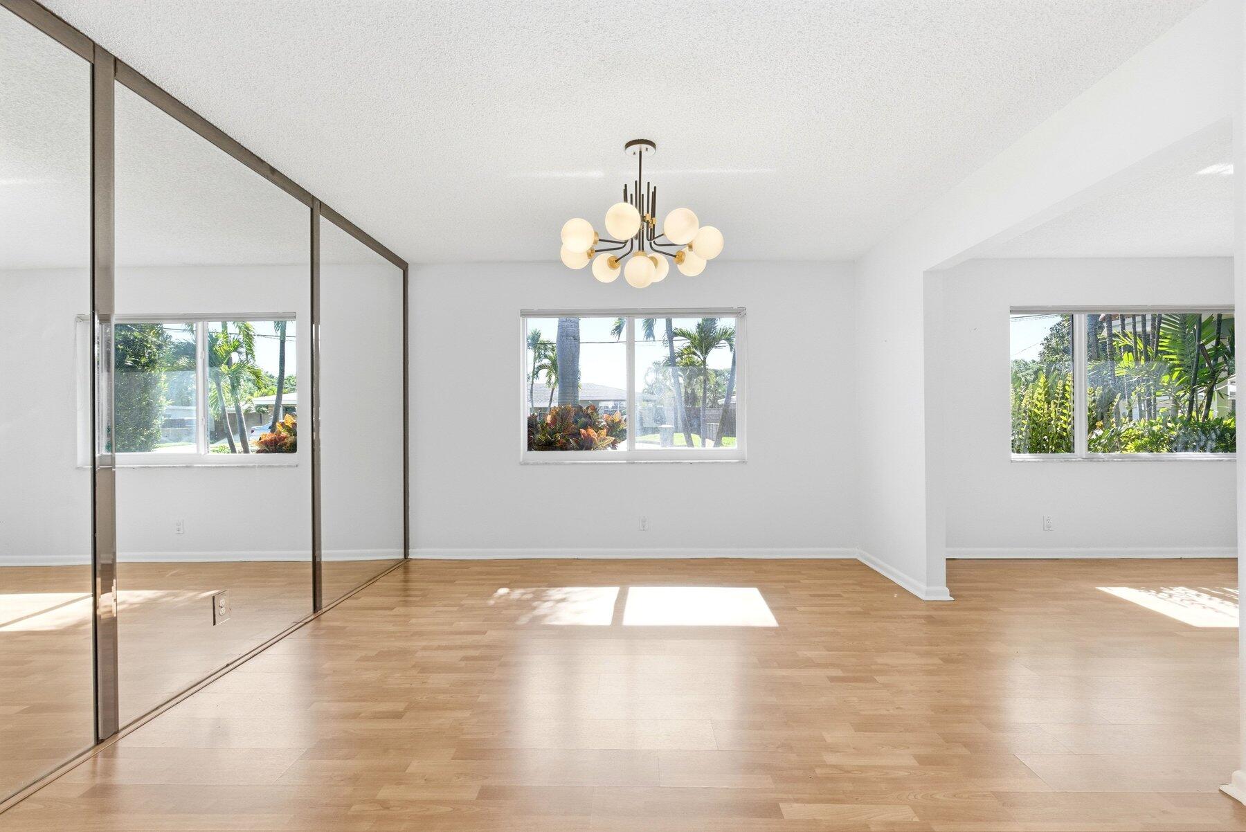 OAKLAND PARK SECOND ADD - Residential