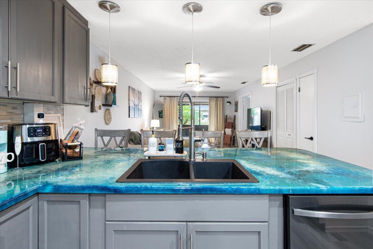 INDIAN PINES VILLAGE - Residential Lease