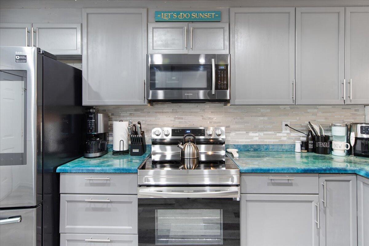 INDIAN PINES VILLAGE - Residential Lease