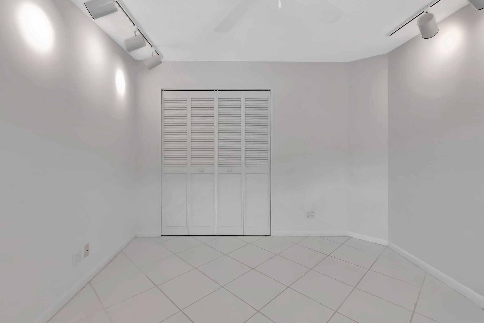 BRENTWOOD OF BOCA PH 4 AN - Residential Lease