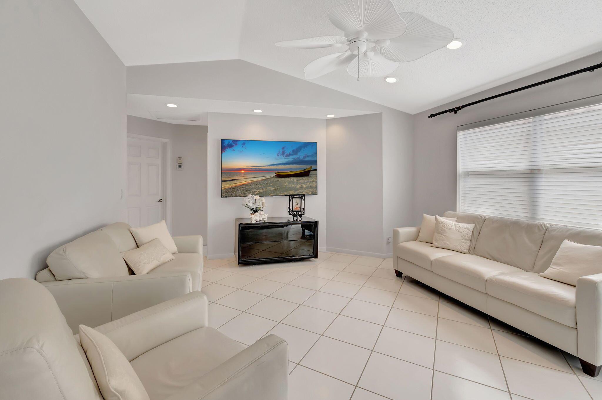 BRENTWOOD OF BOCA PH 4 AN - Residential Lease