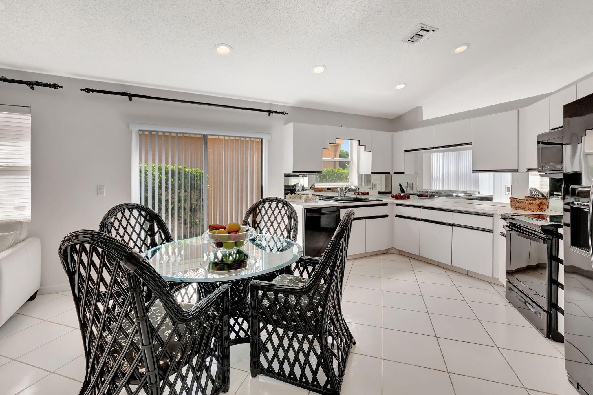 BRENTWOOD OF BOCA PH 4 AN - Residential Lease