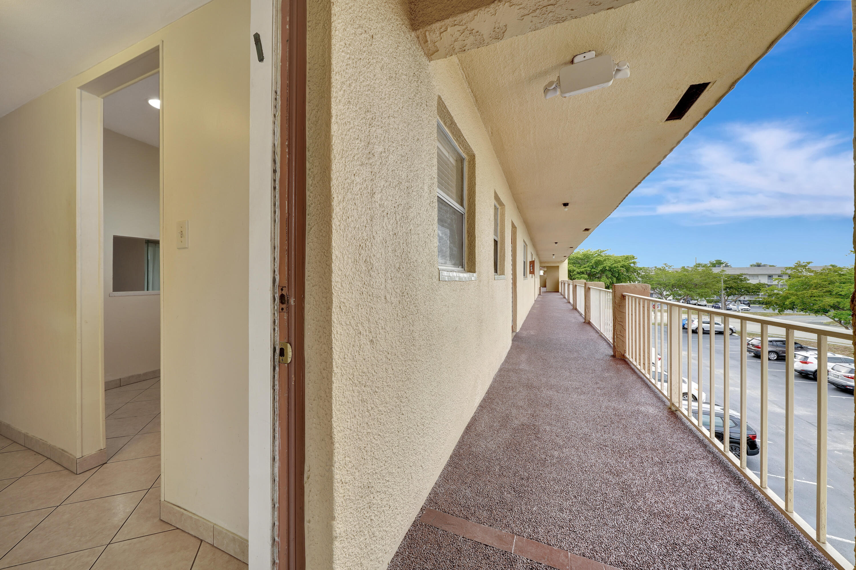 SUNRISE LAKES 43 CONDO - Residential