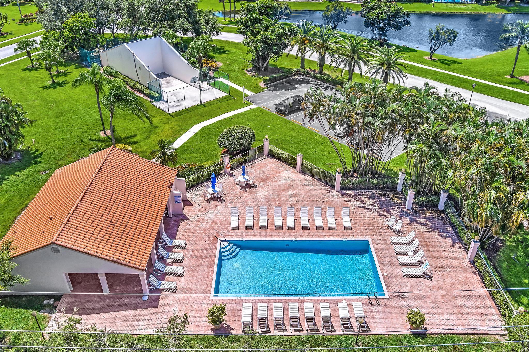 Brentwood of Boca - Residential