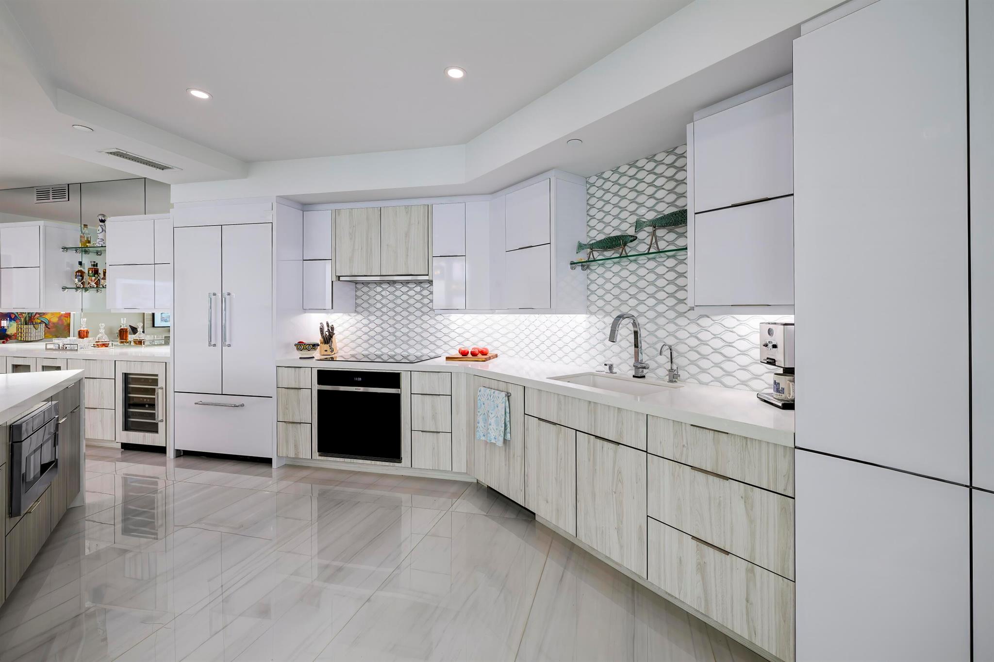 OCEAN GRANDE BEACH & MARI - Residential