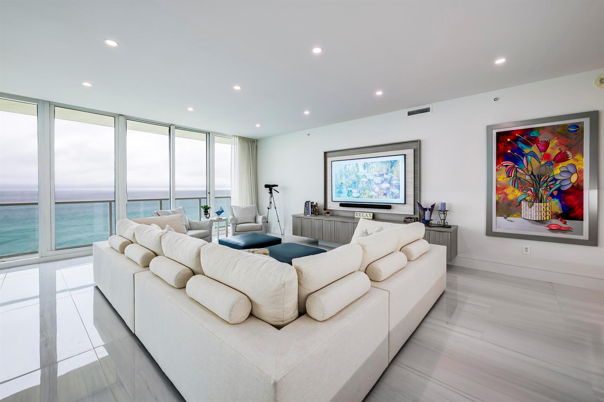 OCEAN GRANDE BEACH & MARI - Residential