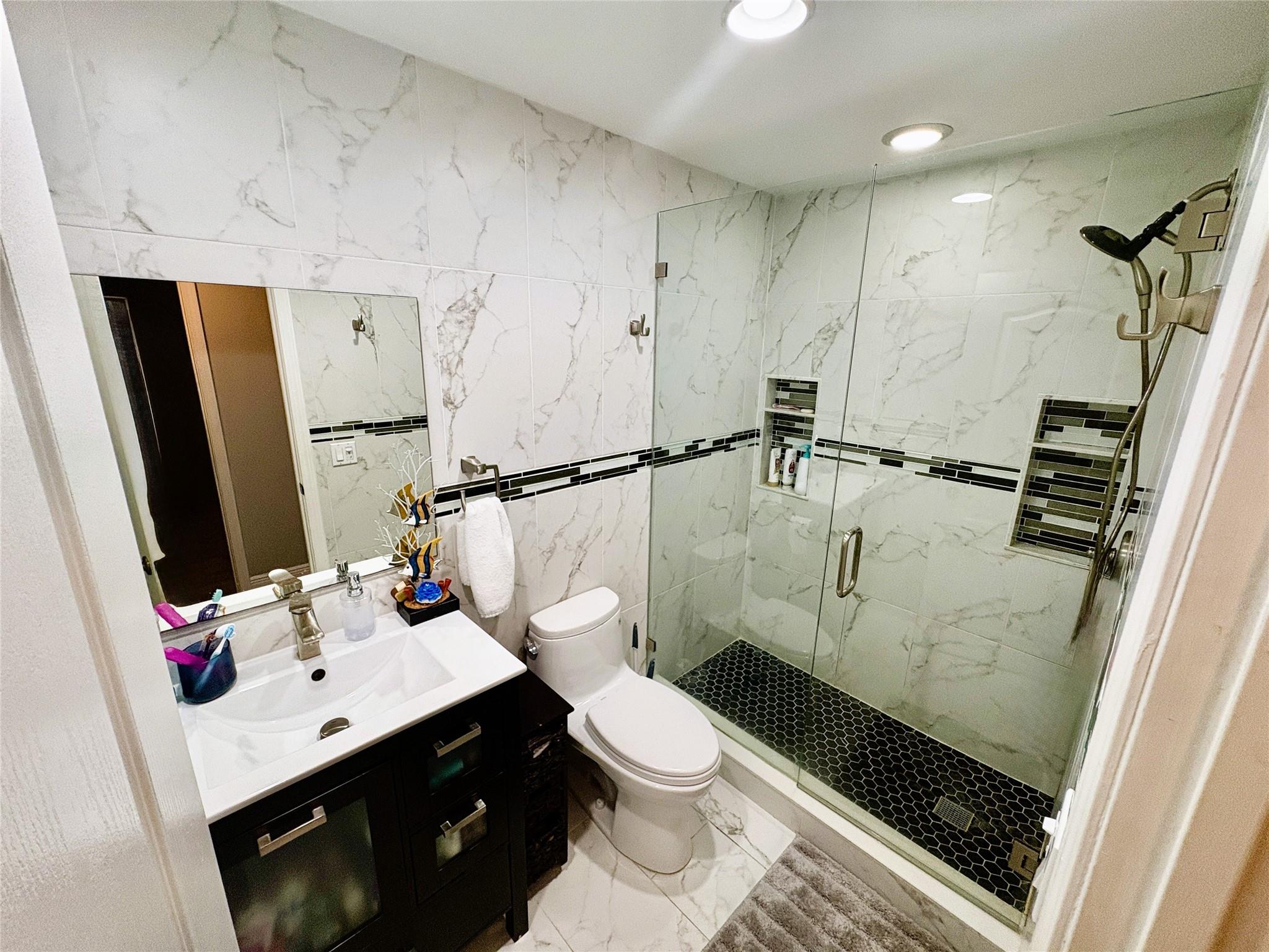 LAGO WEST - Residential