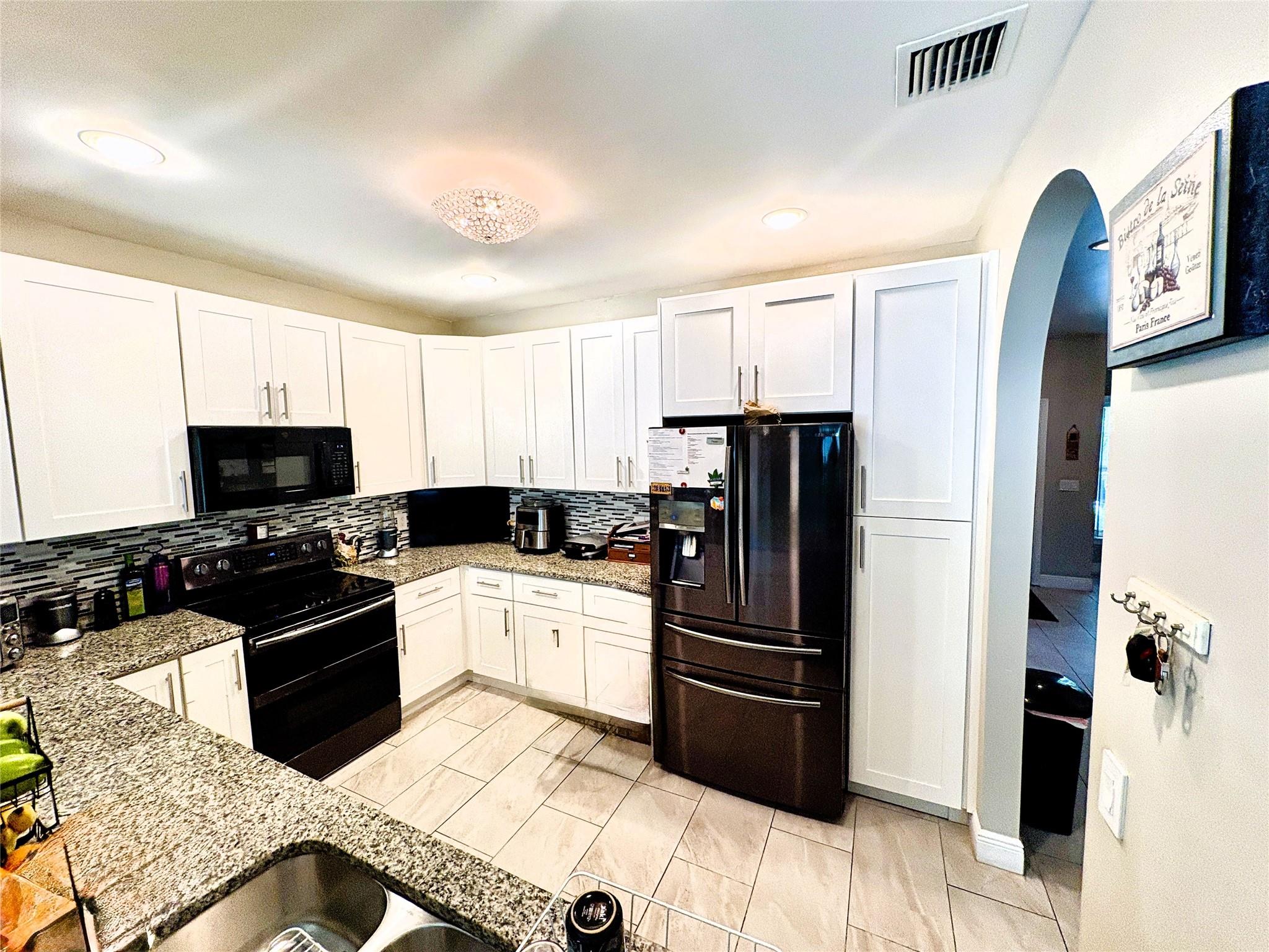 LAGO WEST - Residential