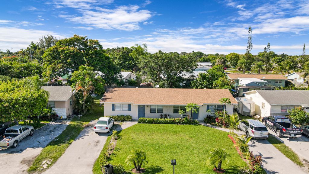 Photo of 809 Southview Drive Dr #A &amp; B, Jupiter, FL 33458 (MLS # R10815509)
