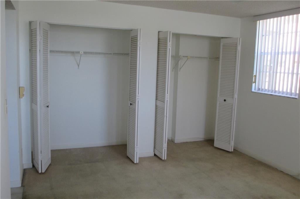 HOLIDAY SPRINGS - Residential