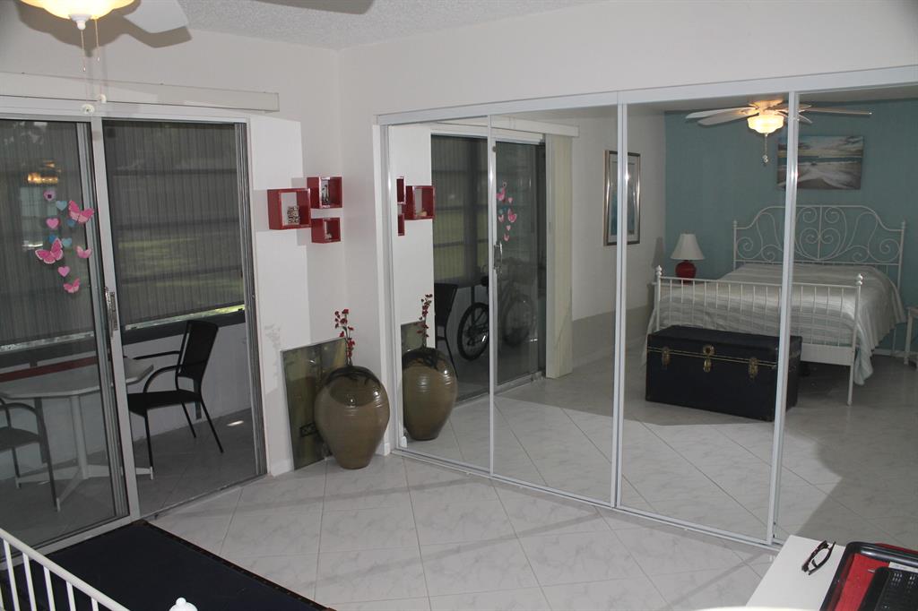 OAKRIDGE I CONDO - Residential