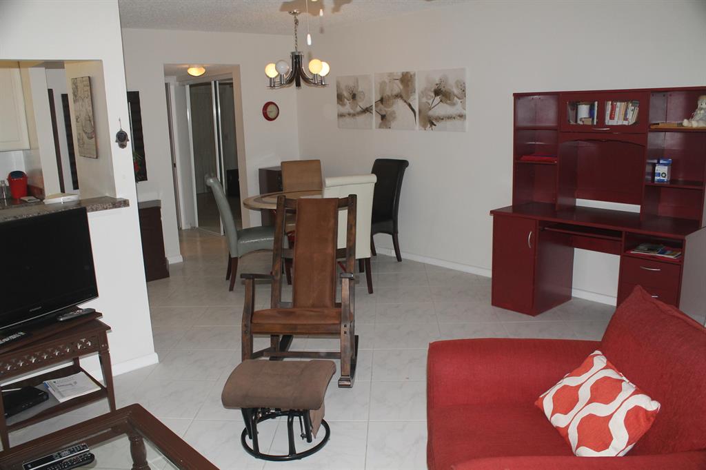 OAKRIDGE I CONDO - Residential