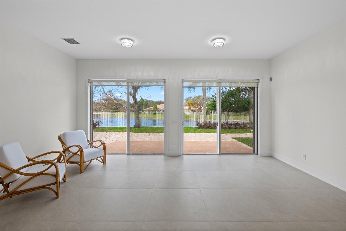 VILLAGEWALK OF WELLINGTON 5 - Residential