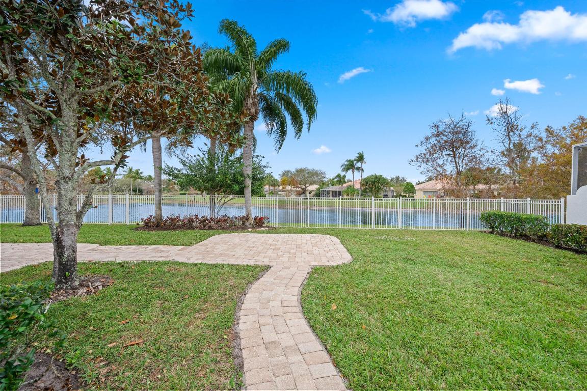 VILLAGEWALK OF WELLINGTON 5 - Residential