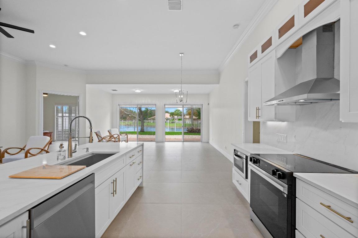 VILLAGEWALK OF WELLINGTON 5 - Residential