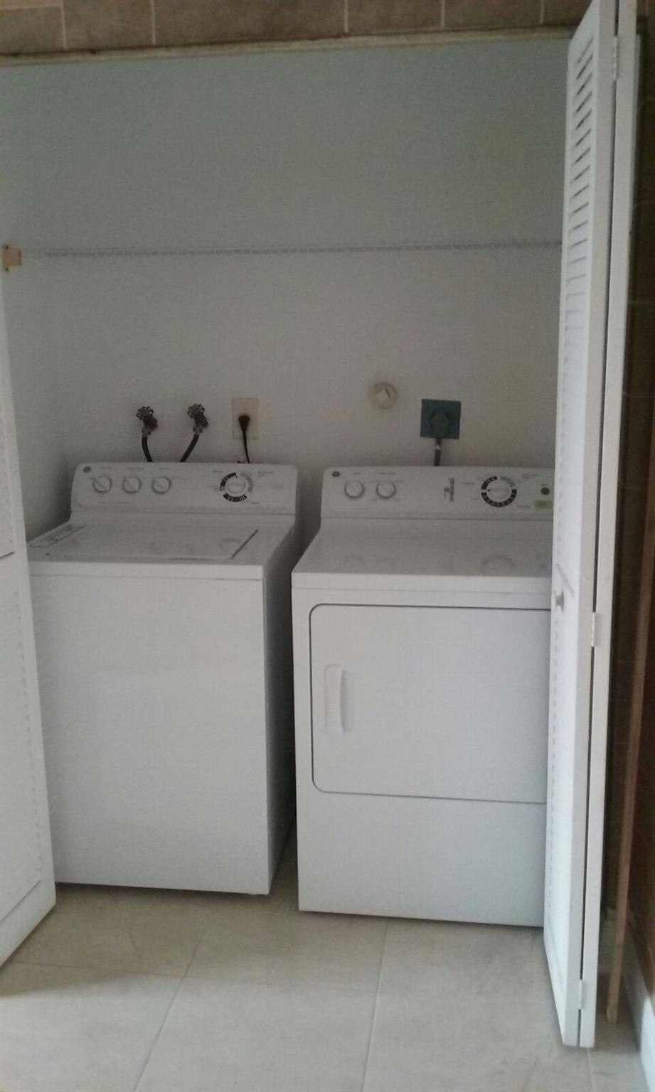 Springtree 75-49 B - Residential Lease