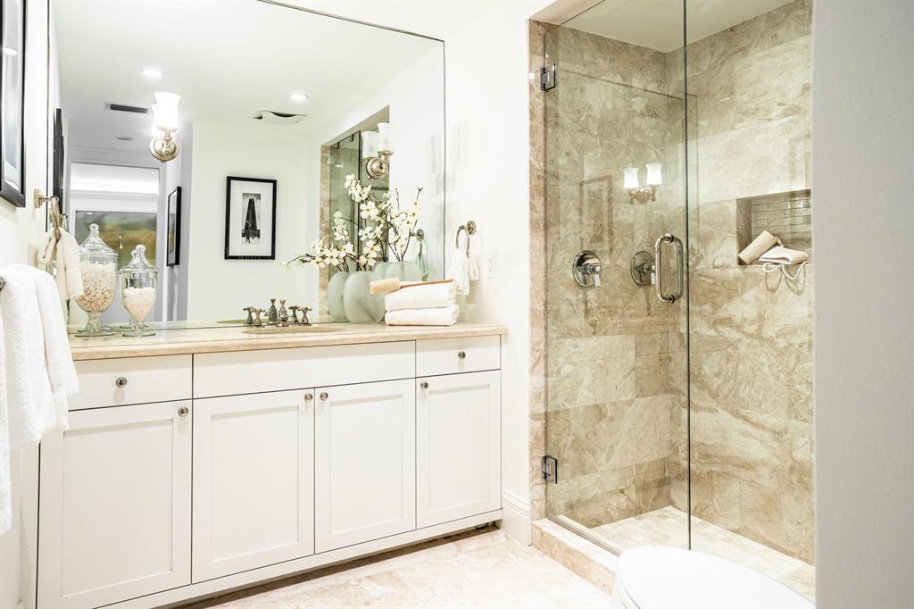 THREE HUNDRED OCEAN BLVD APTS INC - Residential