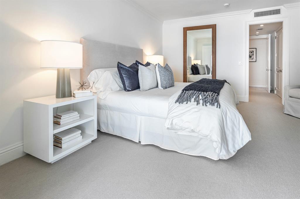 THREE HUNDRED OCEAN BLVD APTS INC - Residential