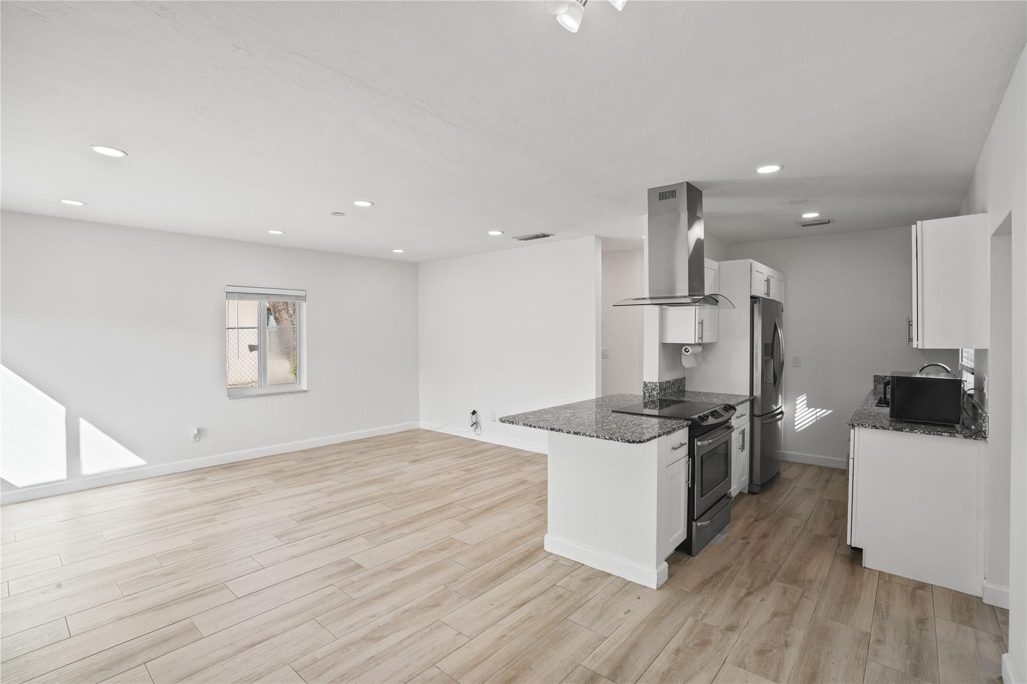 1779 NE 168th