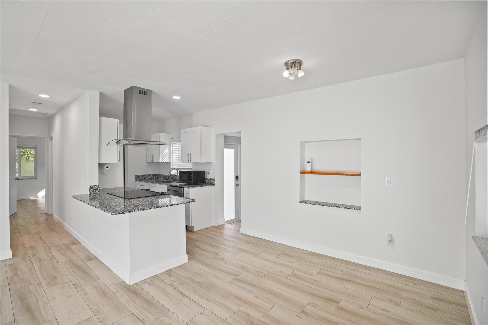 1779 NE 168th