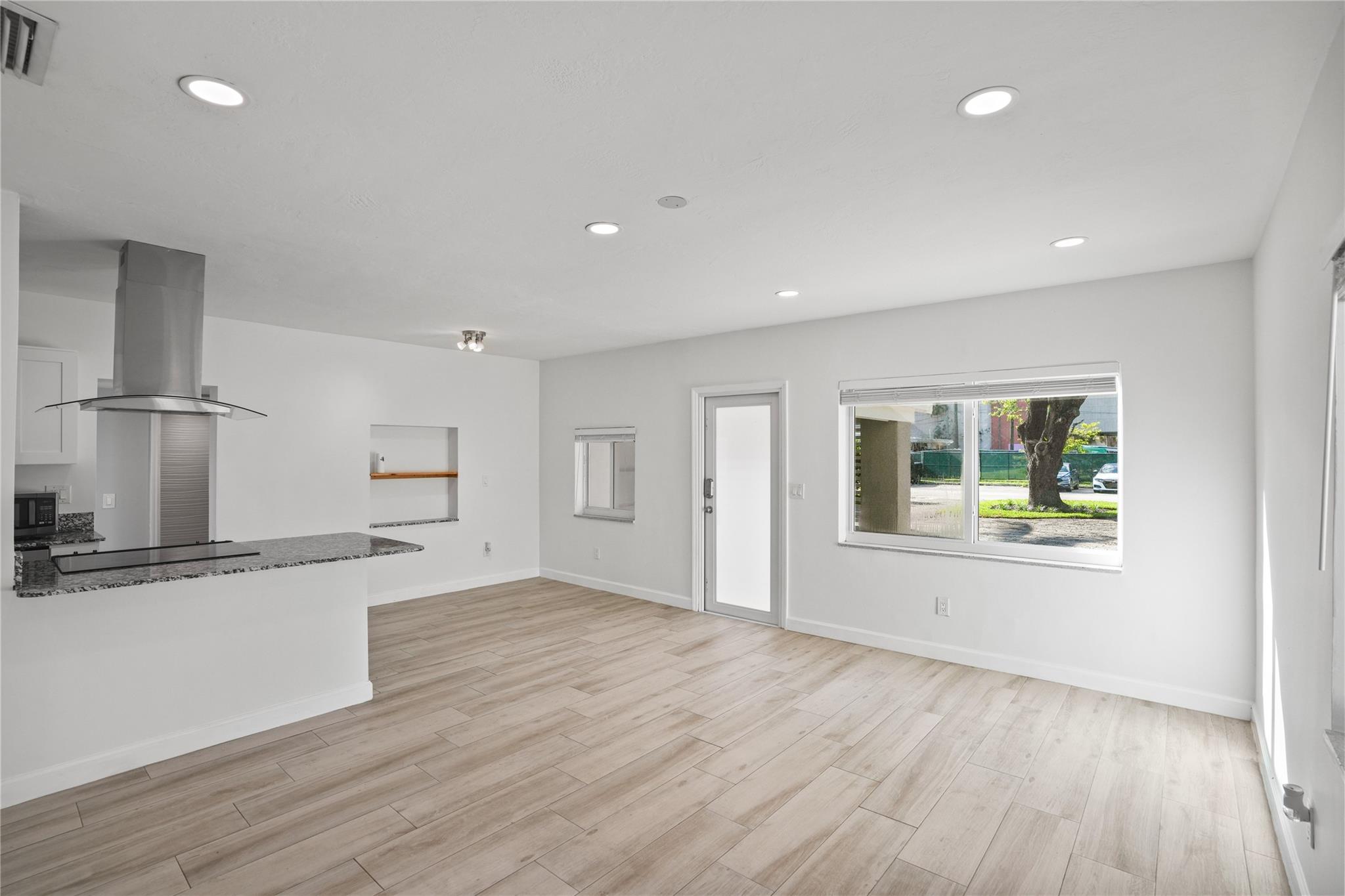 1779 NE 168th