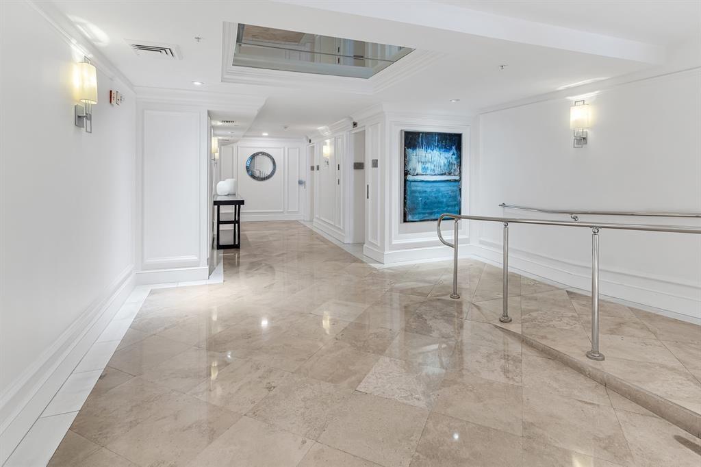 Jackson Tower - Residential