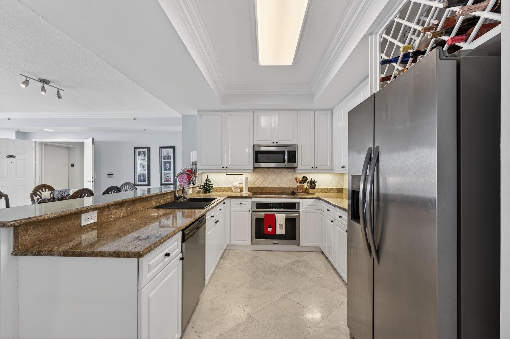 Jackson Tower - Residential