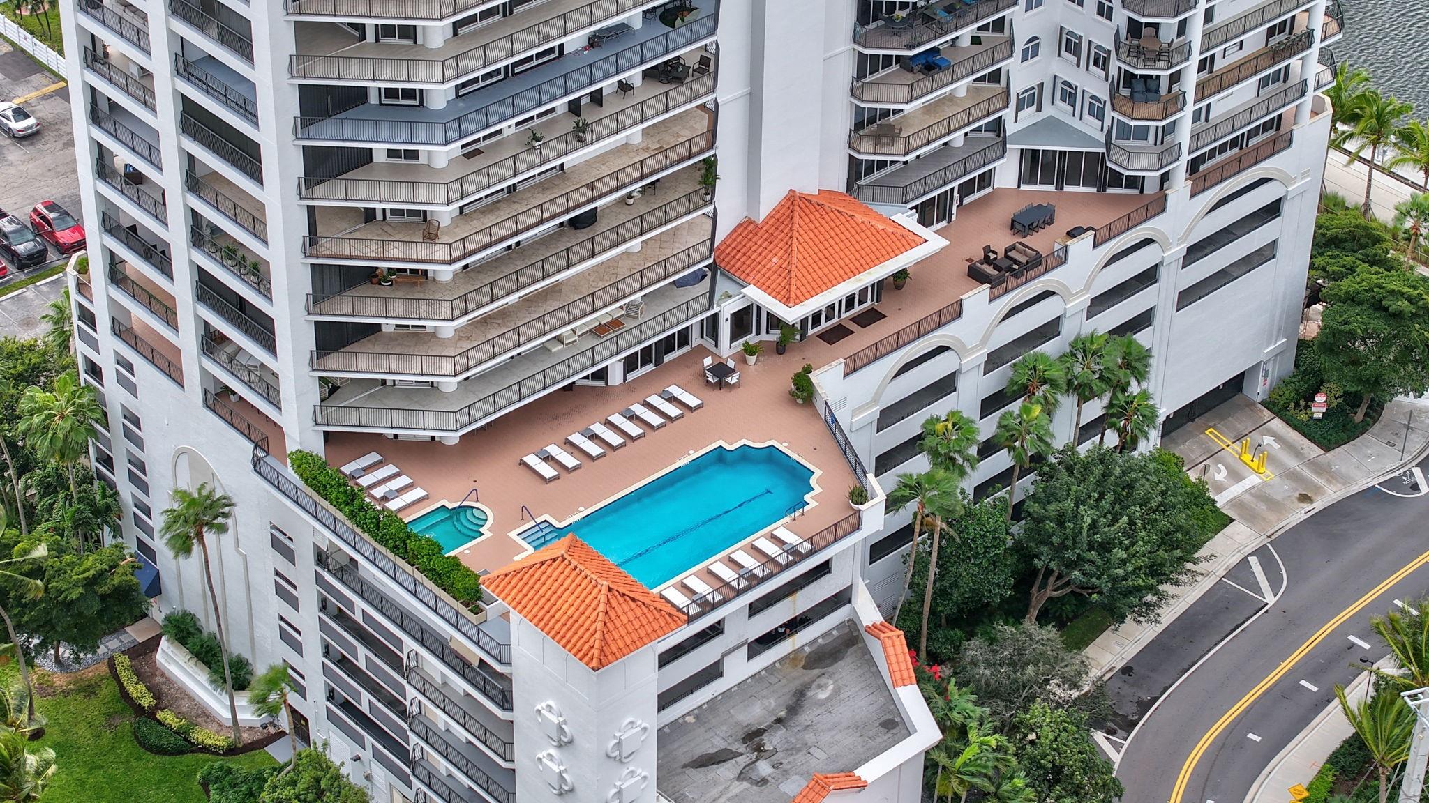 Jackson Tower - Residential