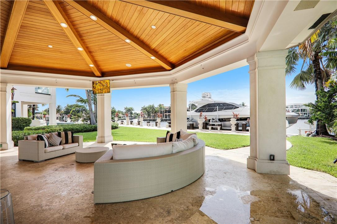 SEA RANCH LAKES - Residential