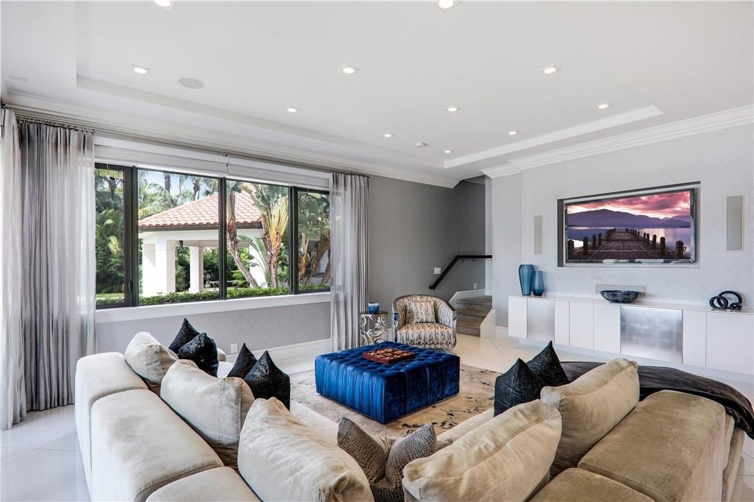 SEA RANCH LAKES - Residential