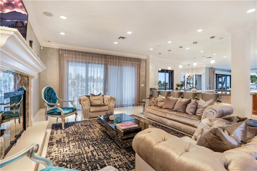 SEA RANCH LAKES - Residential