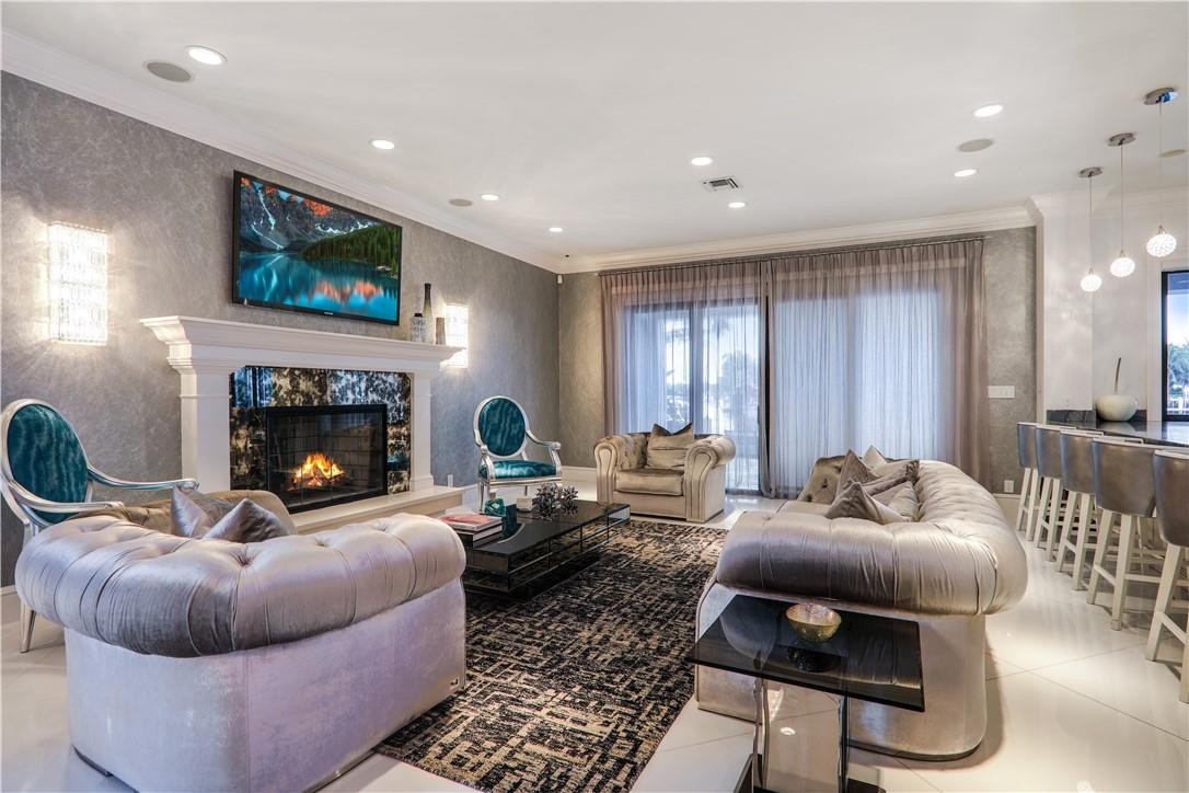 SEA RANCH LAKES - Residential