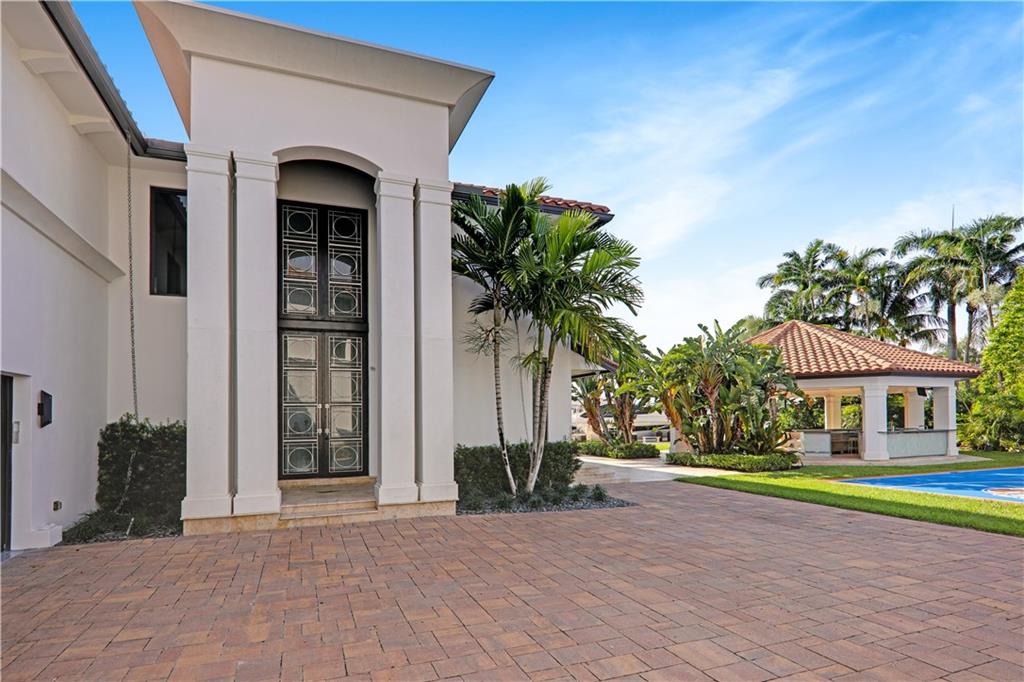 SEA RANCH LAKES - Residential