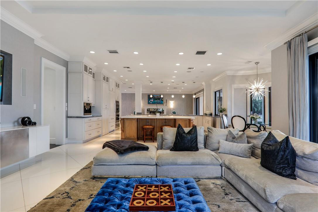 SEA RANCH LAKES - Residential