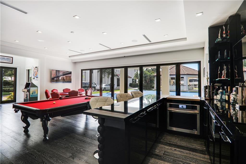 SEA RANCH LAKES - Residential