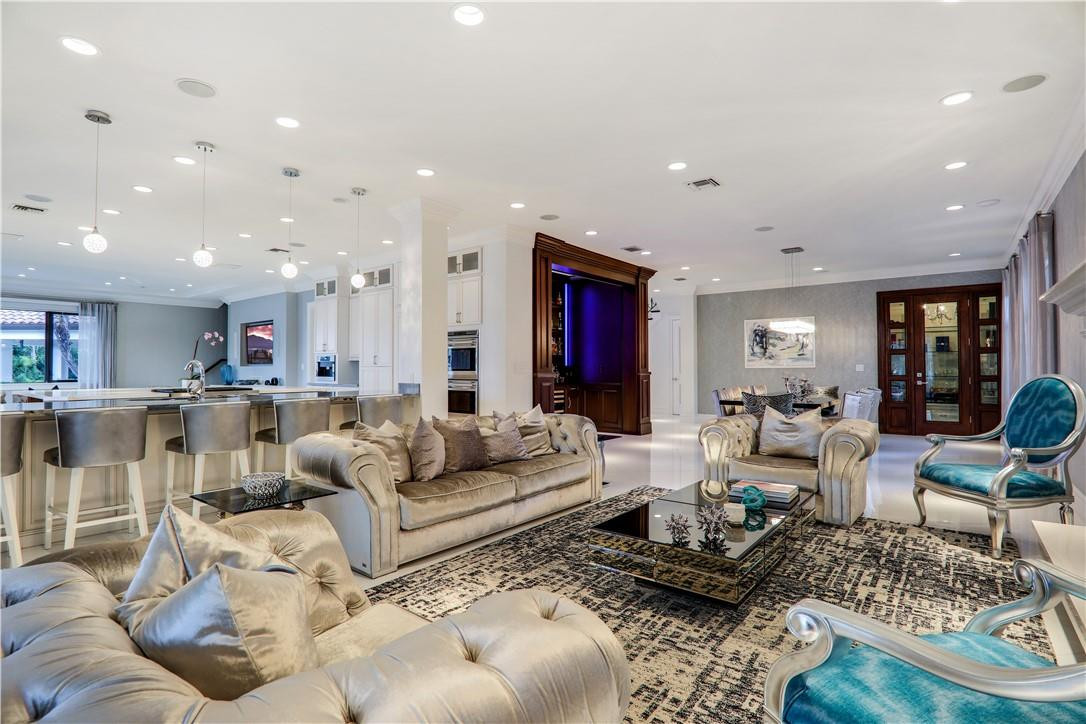 SEA RANCH LAKES - Residential