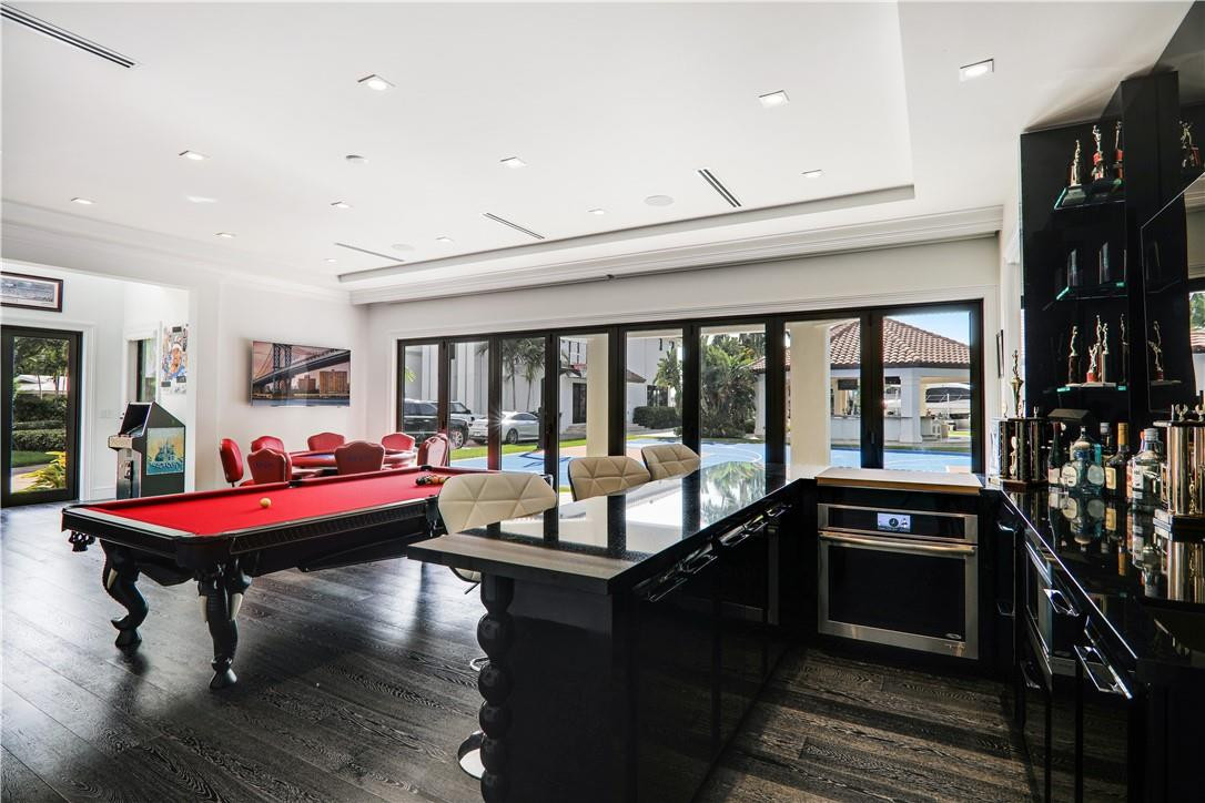 SEA RANCH LAKES - Residential