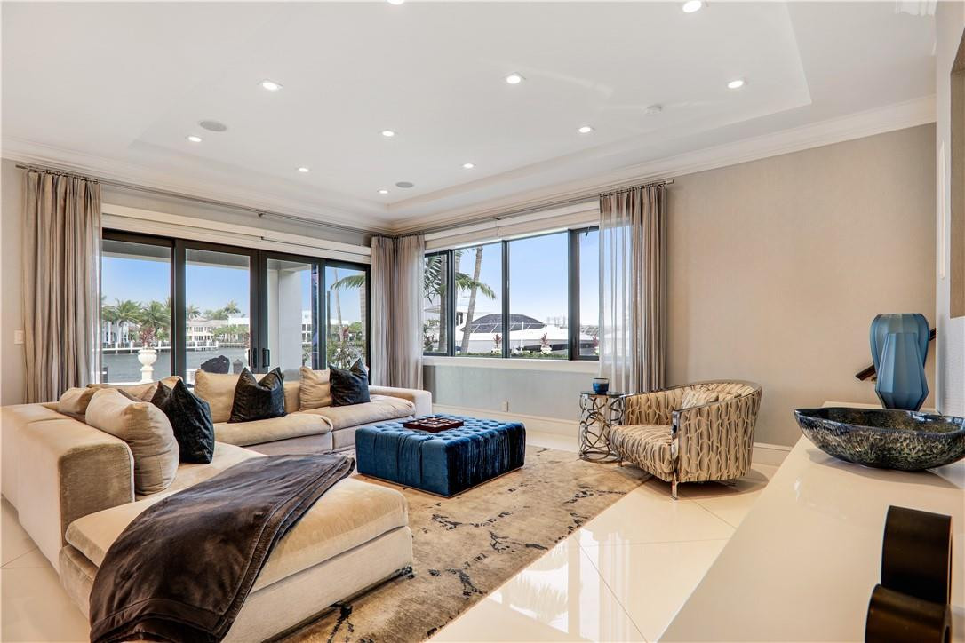 SEA RANCH LAKES - Residential