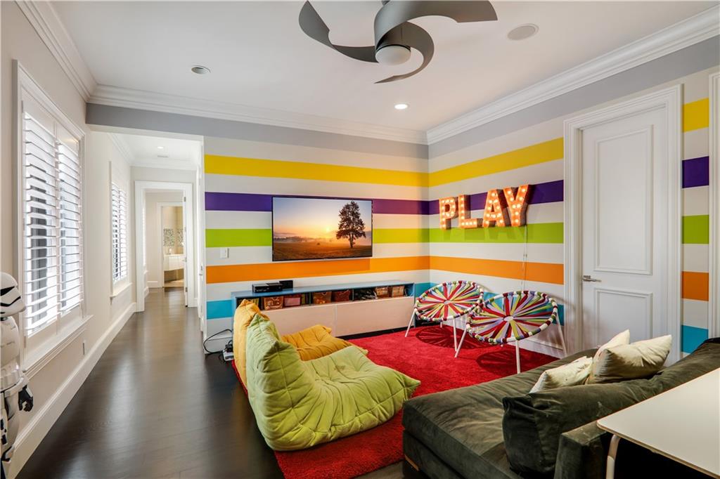 SEA RANCH LAKES - Residential