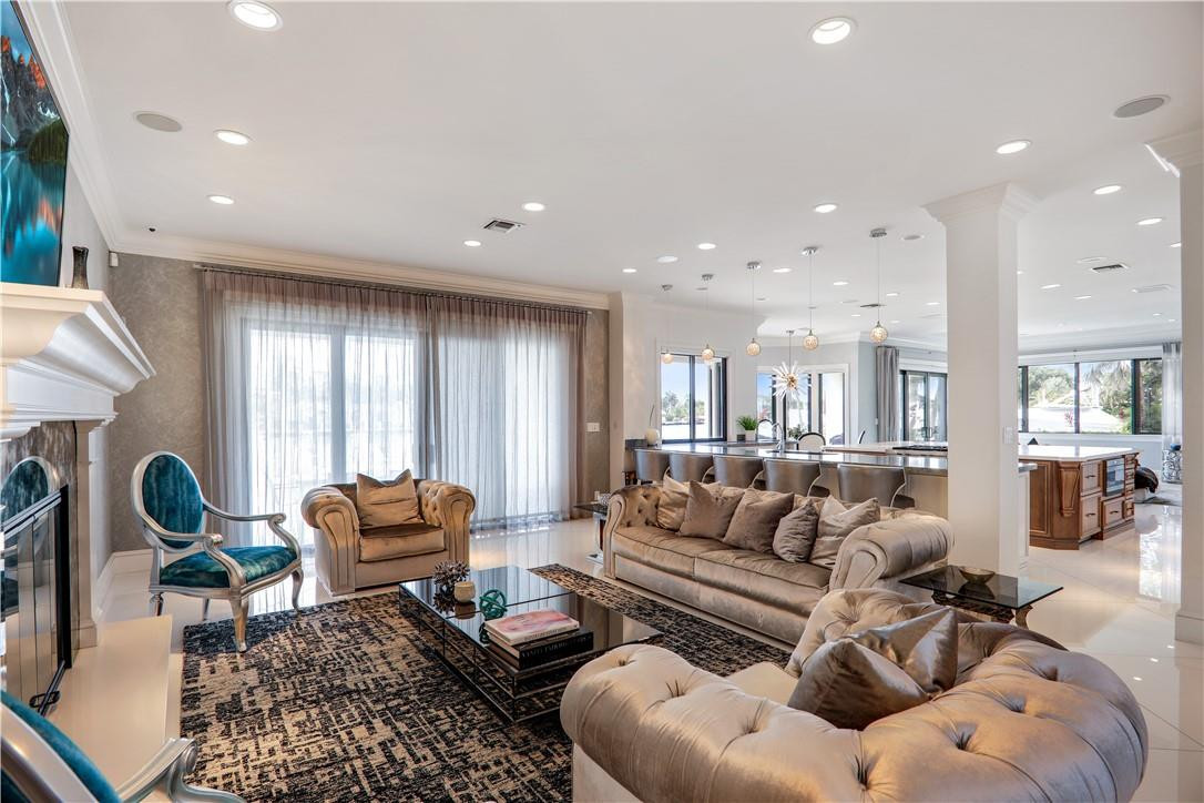 SEA RANCH LAKES - Residential